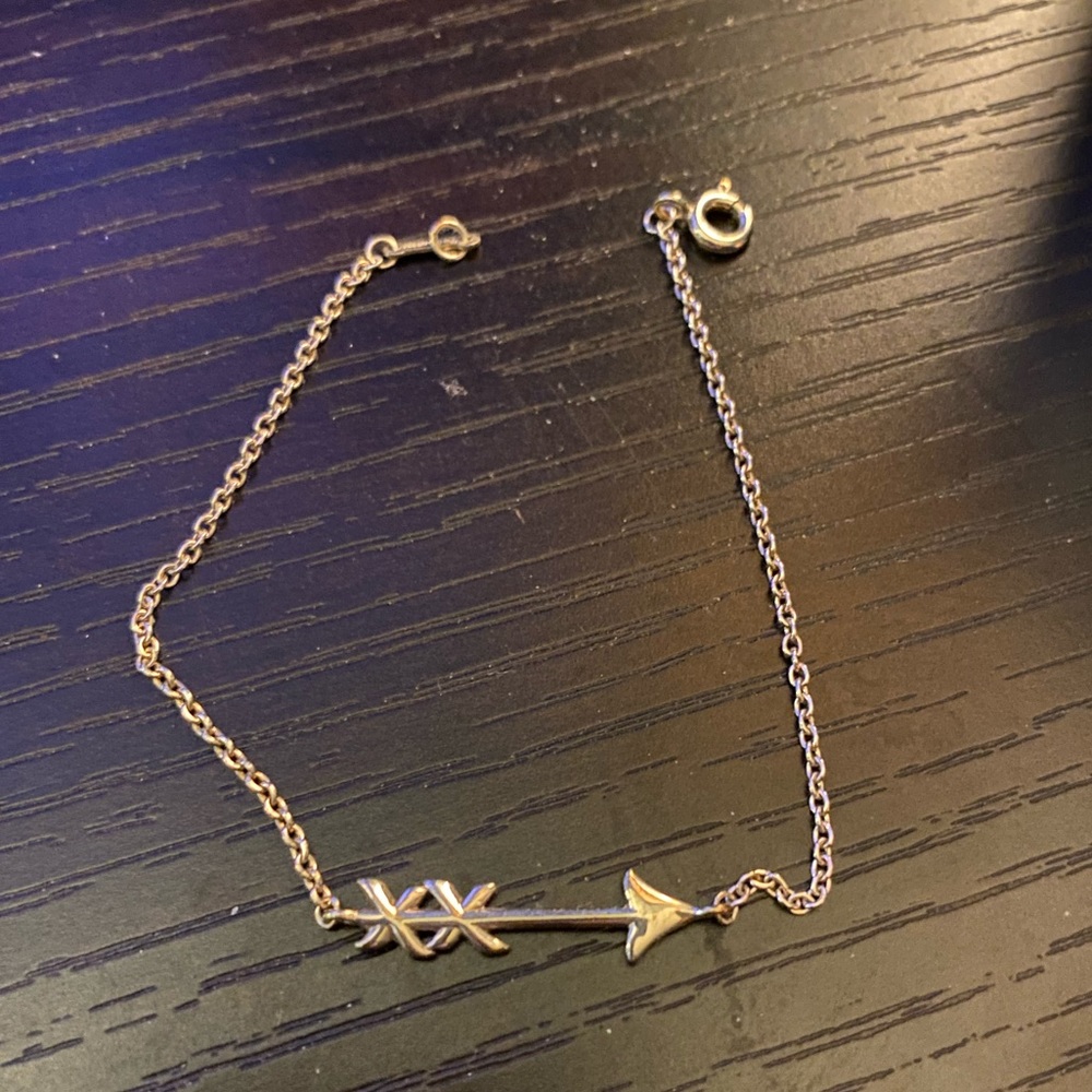 Tiffany’s Paloma graffiti arrow bracelet